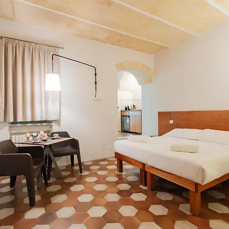 La Casa Di Nadi Guest house