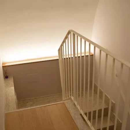 La Casa Di Nadi Guest house